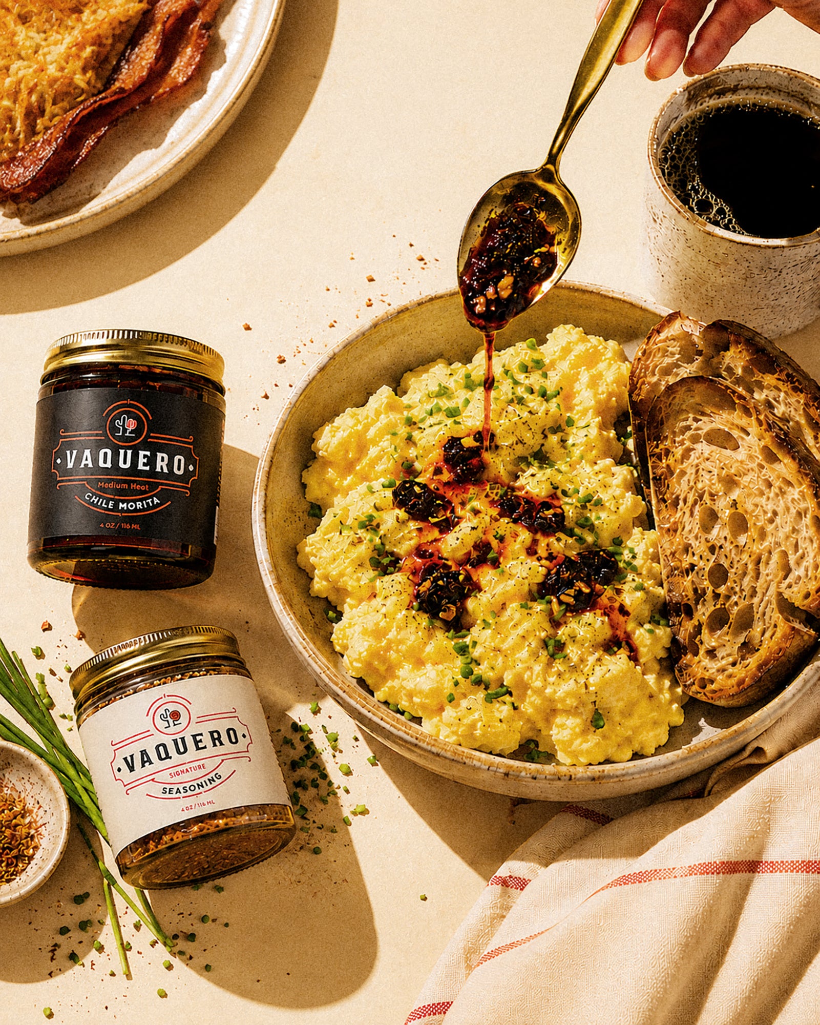 Vaquero Chile Morita with eggs